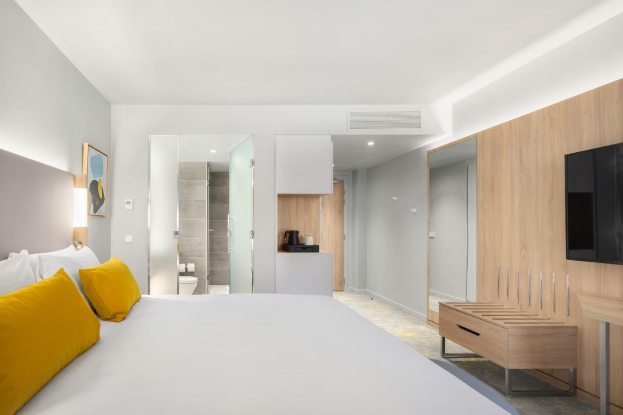 Courtyard By Marriott Paris Charles De Gaulle Central Airport Roissy-en-France Exterior foto