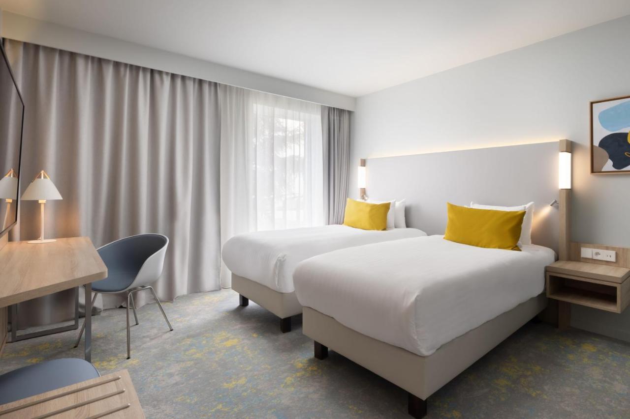 Courtyard By Marriott Paris Charles De Gaulle Central Airport Roissy-en-France Exterior foto