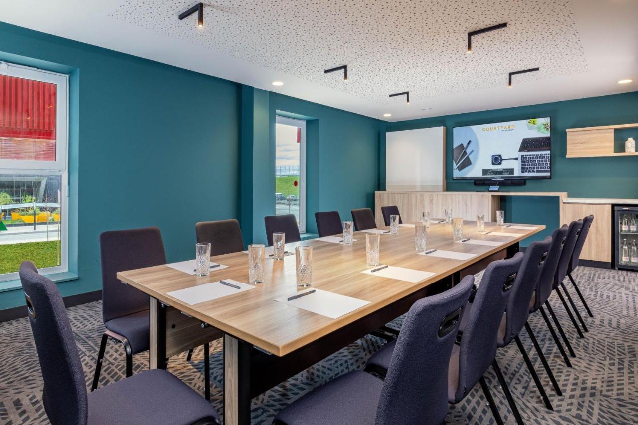 Courtyard By Marriott Paris Charles De Gaulle Central Airport Roissy-en-France Exterior foto