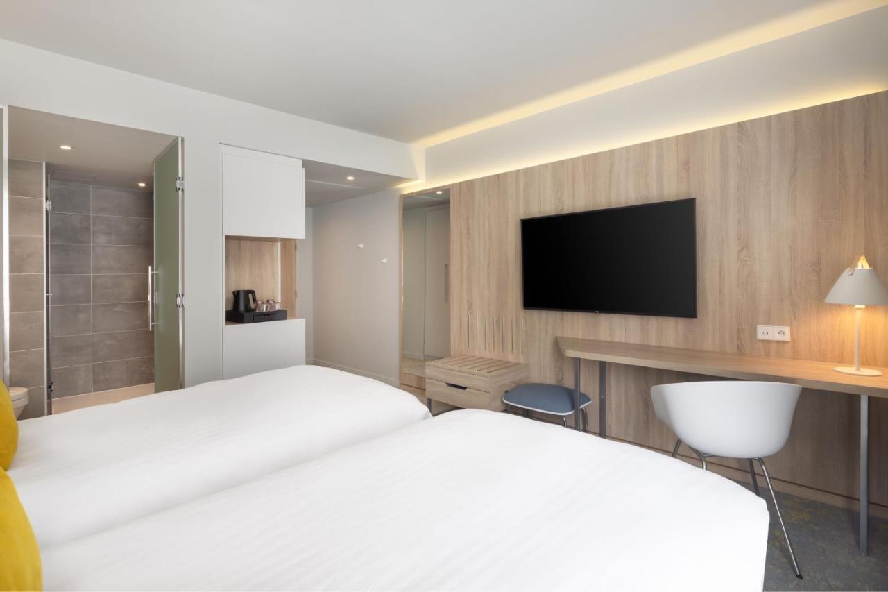 Courtyard By Marriott Paris Charles De Gaulle Central Airport Roissy-en-France Exterior foto